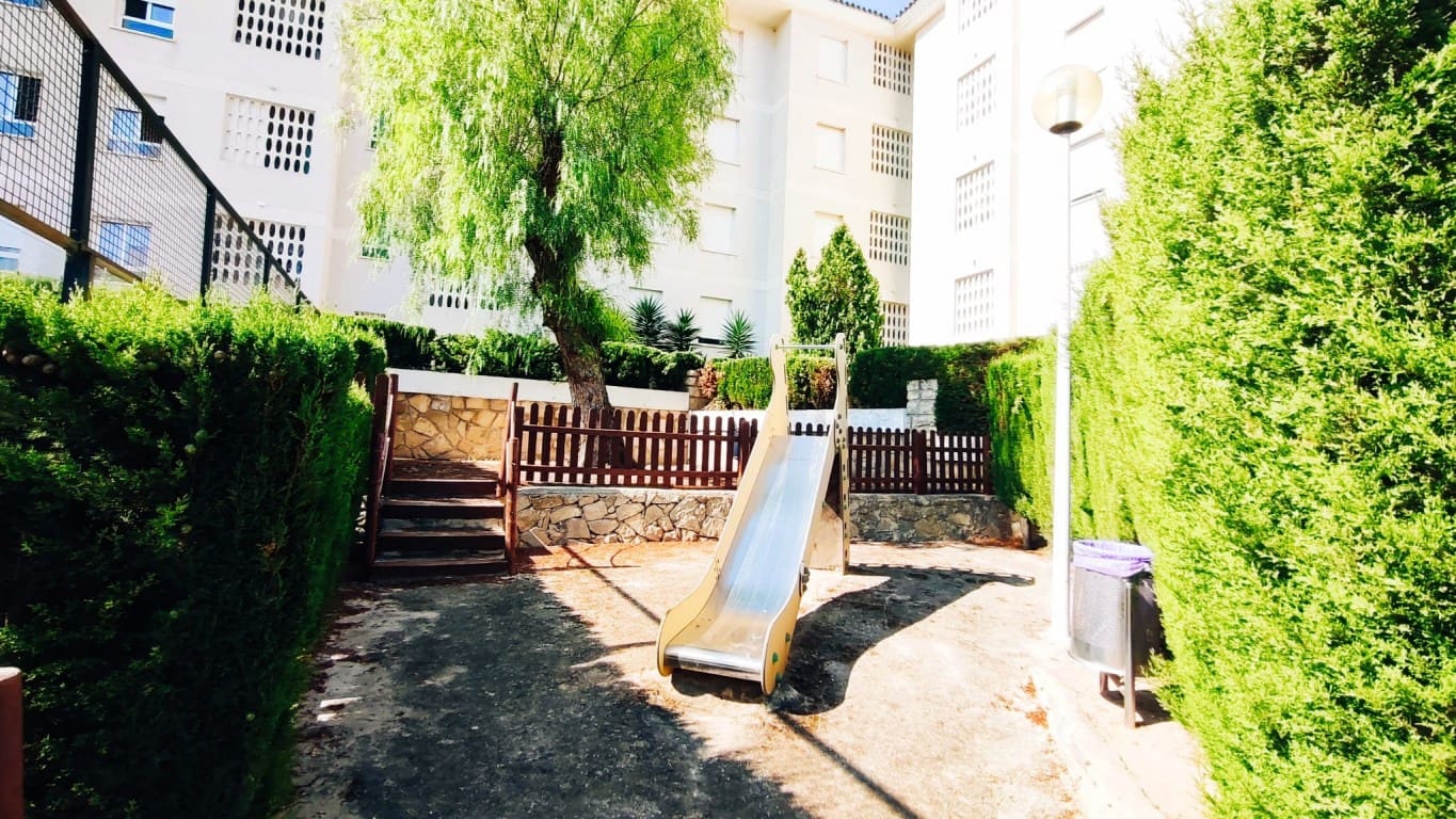 2 slaapkamer Appartement te koop in Albir met zwembad - € 375.000 (Ref: 9399870)