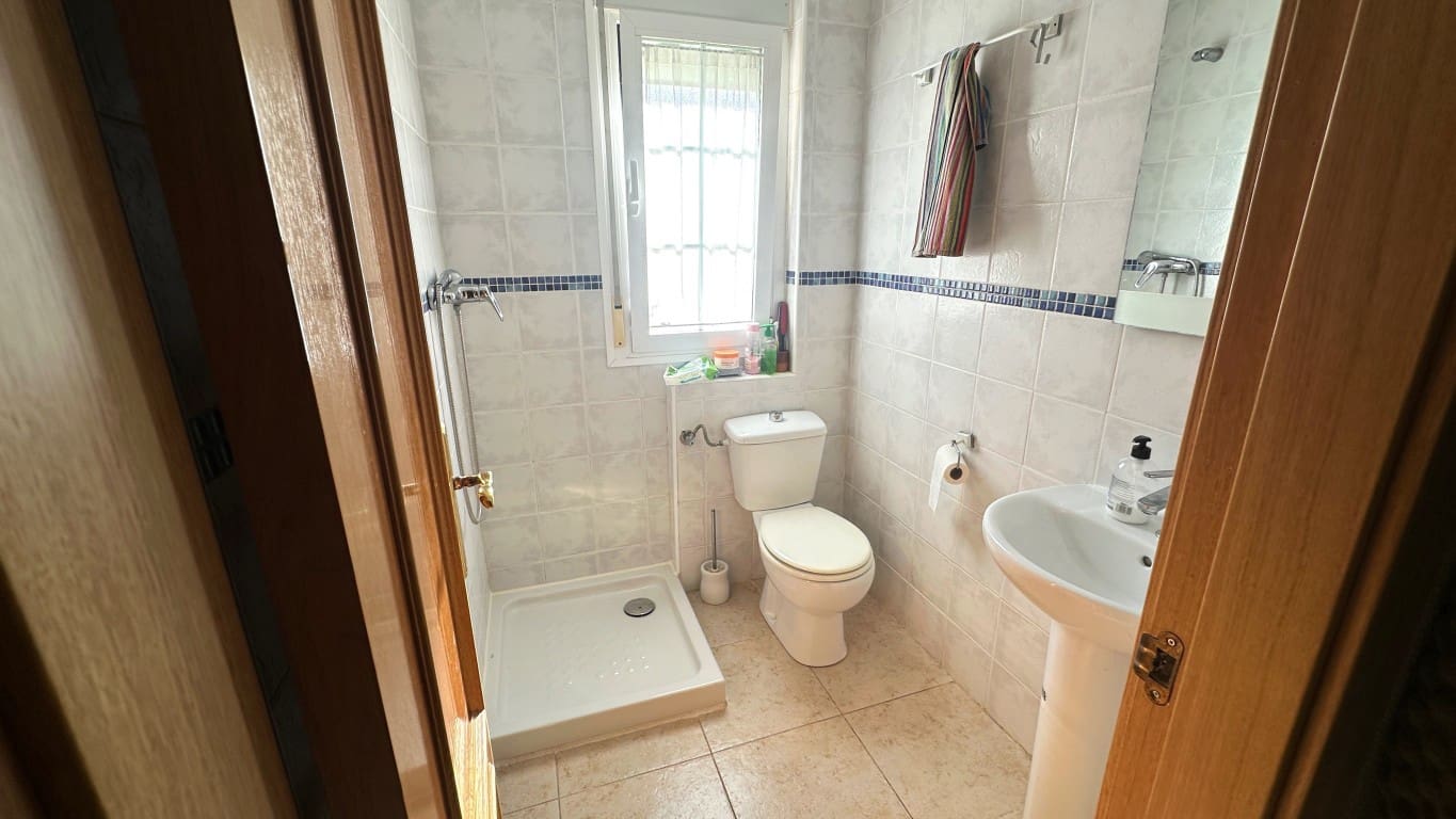 5 bedroom Villa for sale in Albir with pool - € 449,000 (Ref: 9426652)