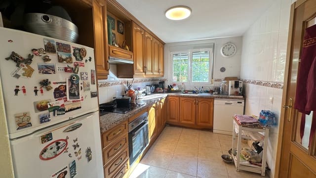 5 bedroom Villa for sale in Albir, Alfaz del Pi / L'Alfàs del Pi with pool - € 449,000 (Ref: 9426652)