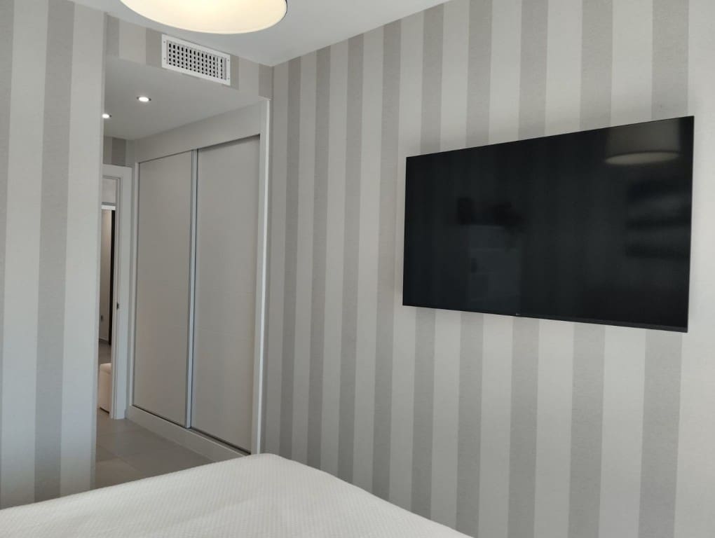 3 sovrum Lägenhet till salu i Benidorm med pool - 679 000 € (Ref: 9473228)