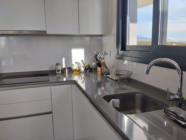 3 sovrum Lägenhet till salu i Playa Poniente, Benidorm med pool - 679 000 € (Ref: 9473228)