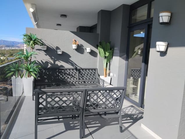 3 soveværelse Lejlighed til salg i Playa Poniente, Benidorm med swimmingpool - € 637.000 (Ref: 9473228)