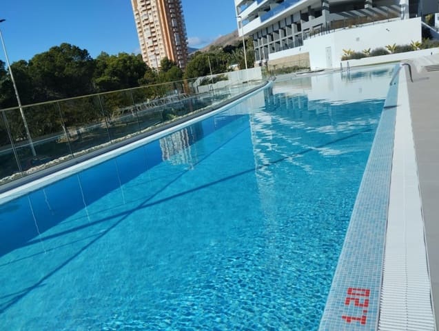 3 sovrum Lägenhet till salu i Playa Poniente, Benidorm med pool - 679 000 € (Ref: 9473228)
