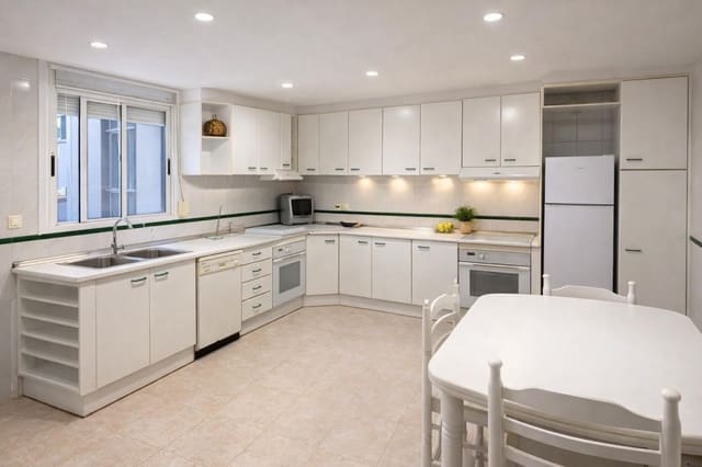 3 quarto Apartamento para venda em Alfaz del Pi / L'Alfàs del Pi - 255 000 € (Ref: 9491684)