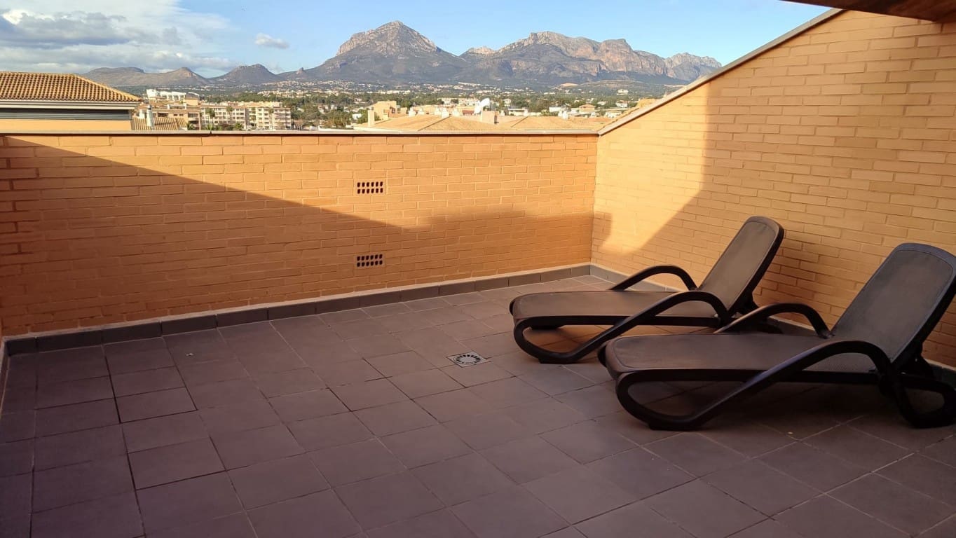 1 bedroom Apartment for sale in Albir with pool - € 399,000 (Ref: 9510304)