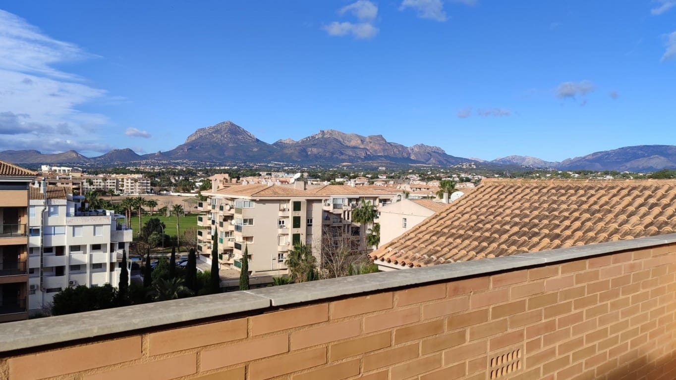 1 bedroom Apartment for sale in Albir with pool - € 399,000 (Ref: 9510304)