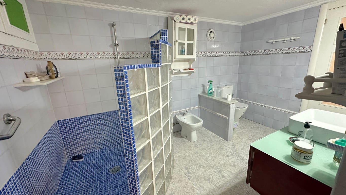 3 sovrum Villa till salu i Alfaz del Pi / L'Alfas del Pi med pool - 340 000 € (Ref: 9535199)