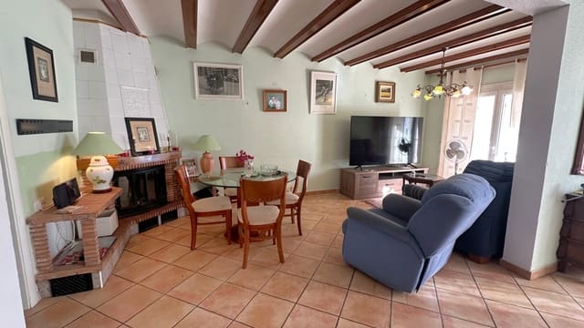 3 sovrum Villa till salu i Pueblo - Urbanizaciones, Alfaz del Pi / L'Alfàs del Pi med pool - 340 000 € (Ref: 9535199)