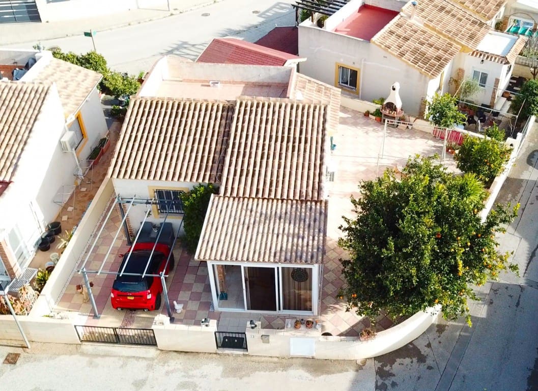 Chalet de 2 habitaciones en Polop en venta con piscina - 260.000 € (Ref: 9536529)