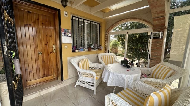 Chalet de 2 habitaciones en Polop en venta con piscina - 260.000 € (Ref: 9536529)