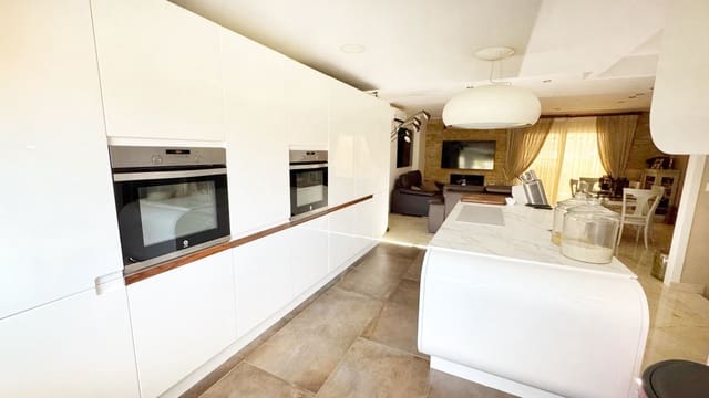 Chalet de 3 habitaciones en Albir, Alfaz del Pi / L'Alfàs del Pi en venta con piscina - 475.000 € (Ref: 9536849)