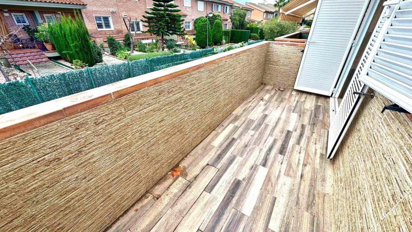 Chalet de 3 habitaciones en Albir en venta con piscina - 475.000 € (Ref: 9536849)