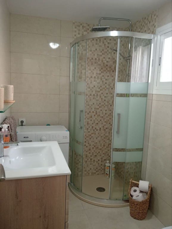 1 soveværelse Lejlighed til salg i Benidorm med swimmingpool - € 155.000 (Ref: 9544575)