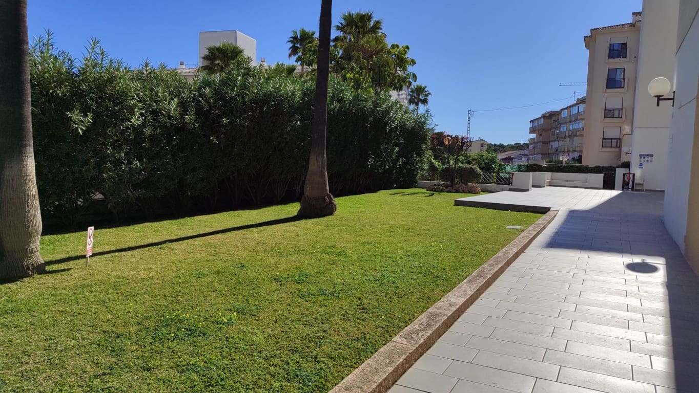 2 bedroom Apartment for sale in Albir with pool - € 395,000 (Ref: 9639752)