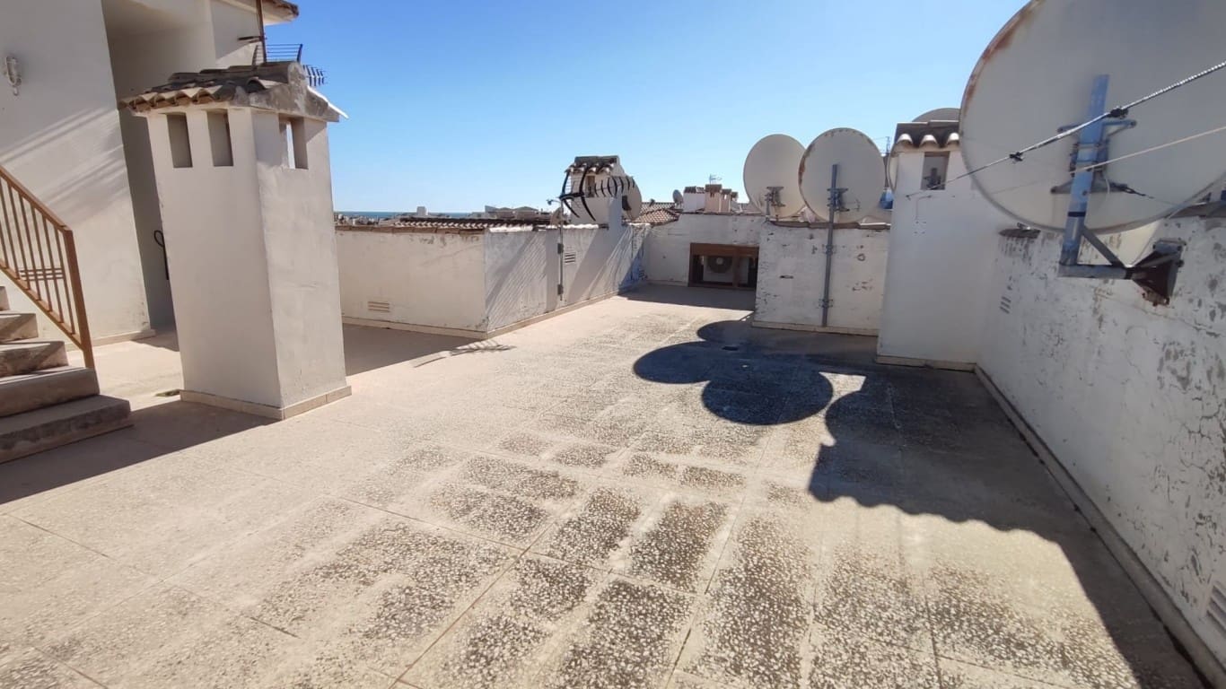 2 bedroom Apartment for sale in Albir with pool - € 395,000 (Ref: 9639752)