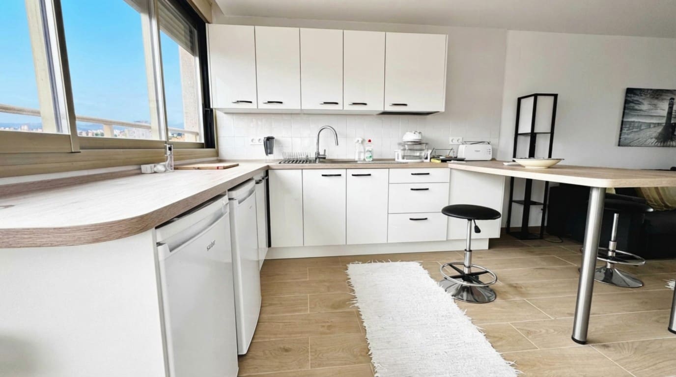 1 slaapkamer Appartement te koop in Benidorm met zwembad - € 239.000 (Ref: 9649901)