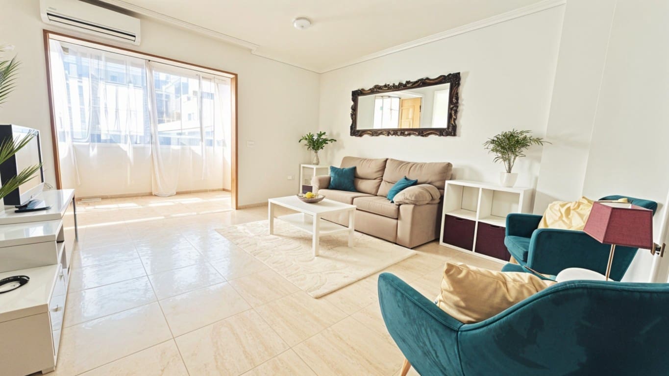 3 bedroom Apartment for sale in Alfaz del Pi / L'Alfas del Pi - € 219,000 (Ref: 9715189)