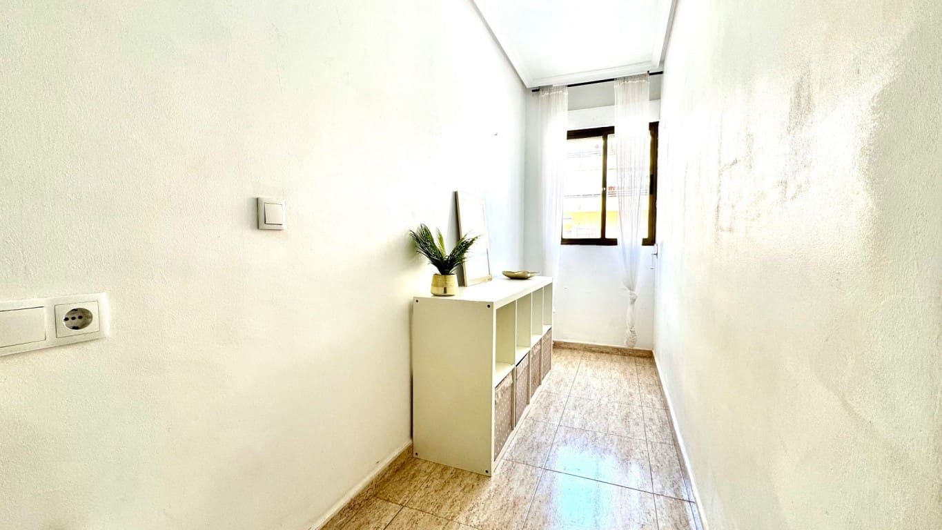 3 bedroom Apartment for sale in Alfaz del Pi / L'Alfas del Pi - € 219,000 (Ref: 9715189)