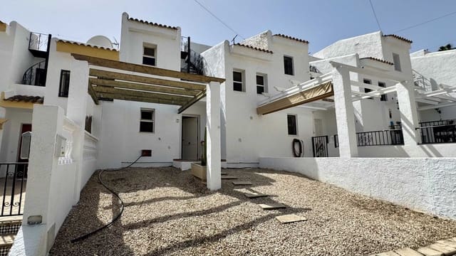 2 soveværelse Bungalow til salg i La Nucia med swimmingpool - € 225.000 (Ref: 9764887)