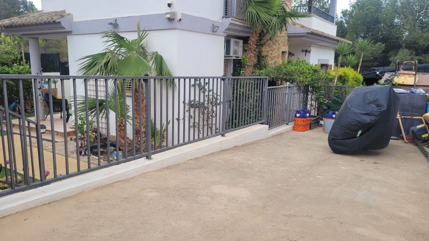 3 makuuhuone Huvila myytävänä paikassa Finestrat mukana uima-altaan - 625 000 € (Ref: 9800704)