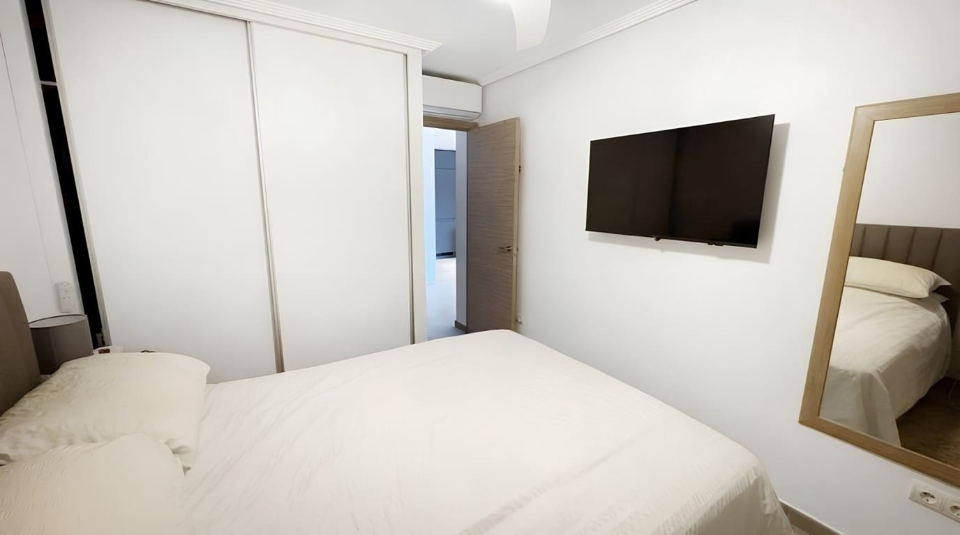 2 bedroom Apartment for sale in Alfaz del Pi / L'Alfas del Pi with pool - € 280,000 (Ref: 9803980)