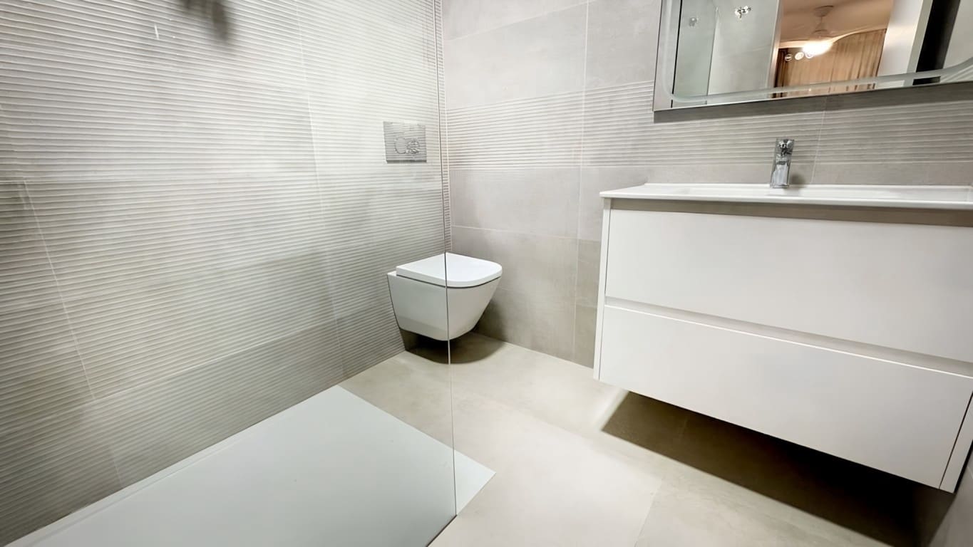 2 bedroom Apartment for sale in Alfaz del Pi / L'Alfas del Pi with pool - € 280,000 (Ref: 9803980)