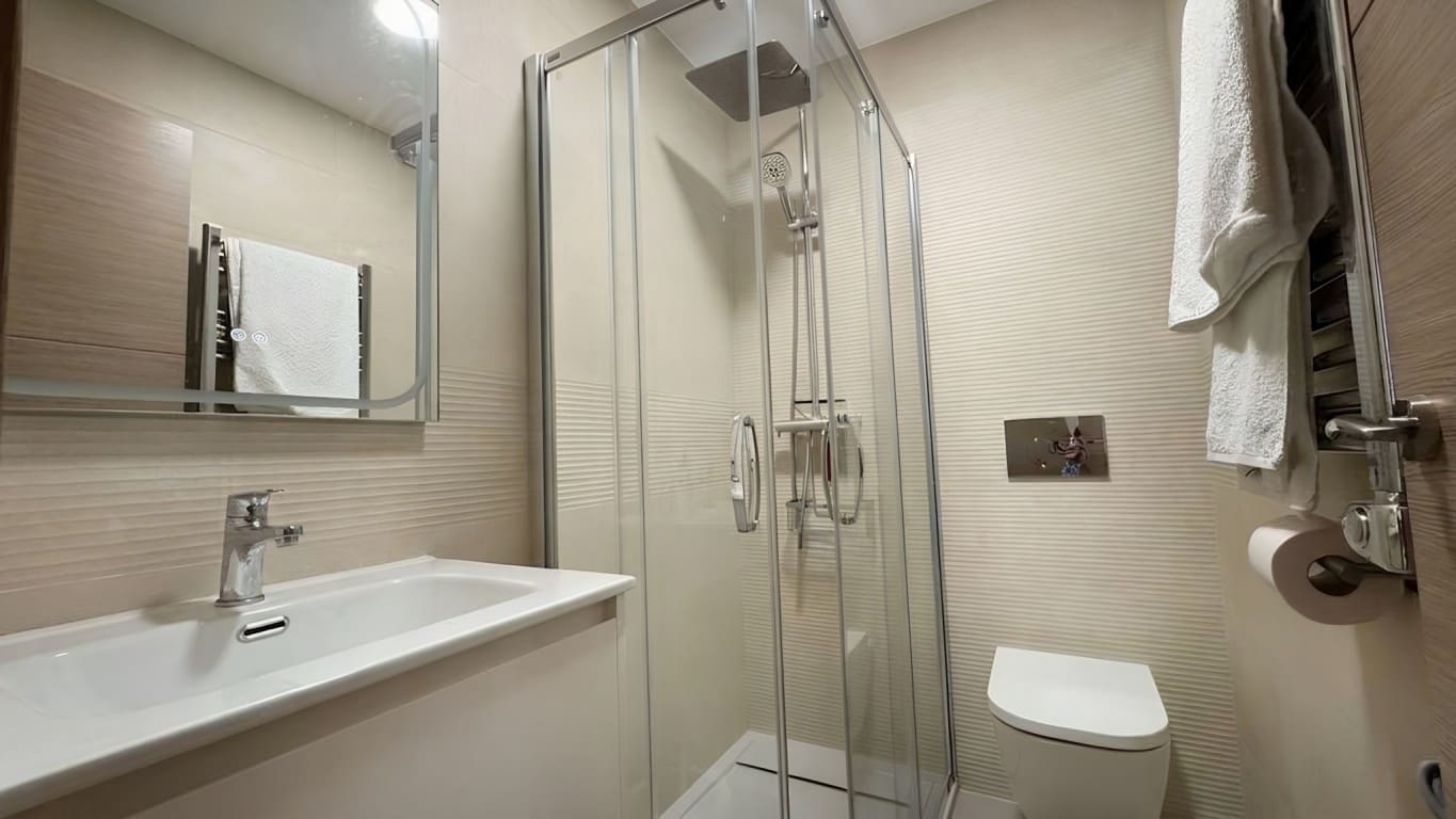 2 bedroom Apartment for sale in Alfaz del Pi / L'Alfas del Pi with pool - € 280,000 (Ref: 9803980)