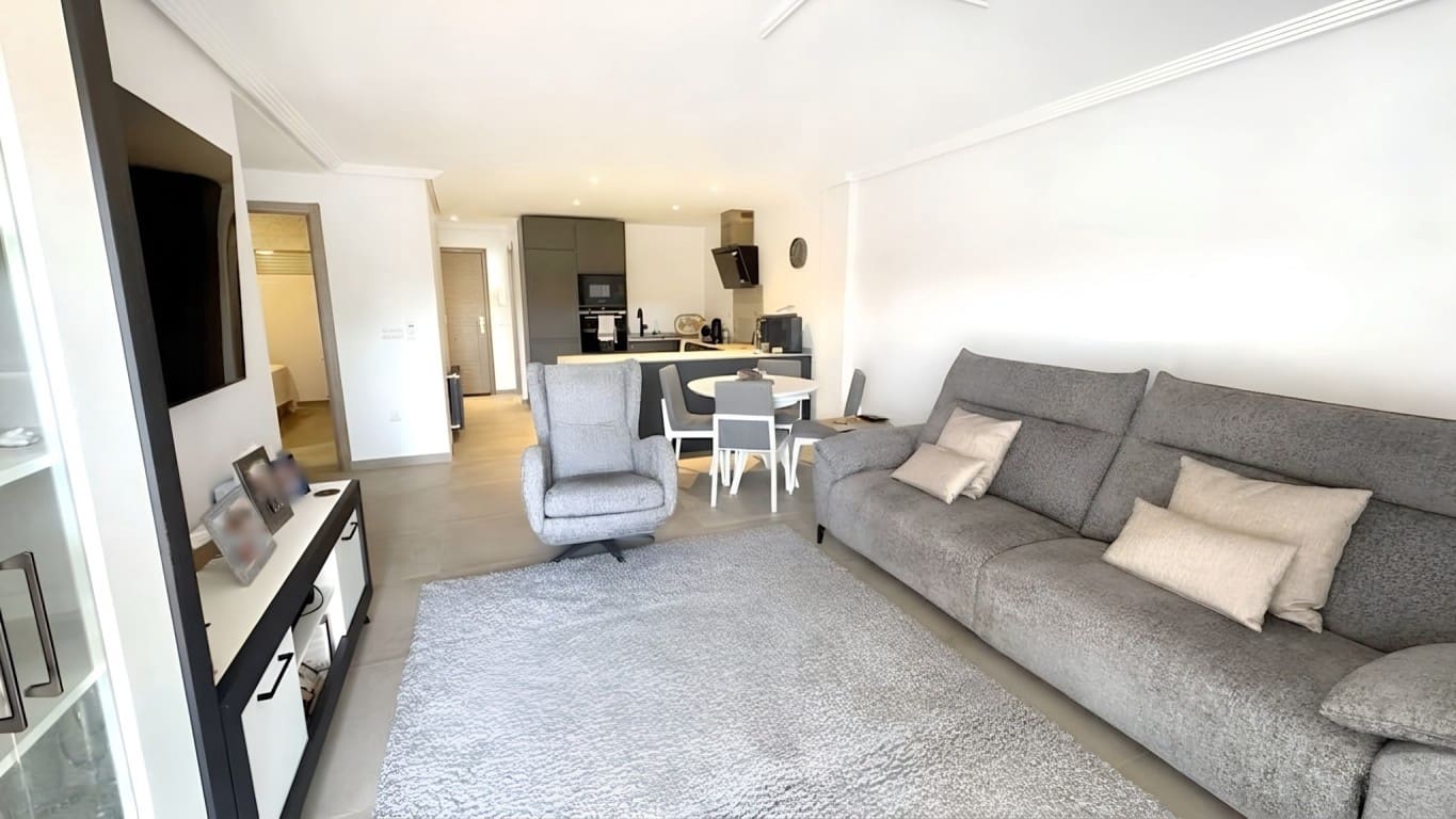 2 bedroom Apartment for sale in Alfaz del Pi / L'Alfas del Pi with pool - € 280,000 (Ref: 9803980)