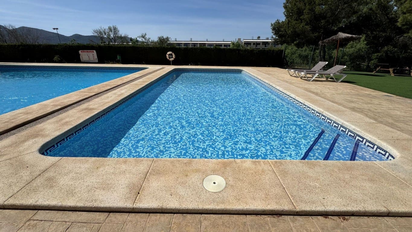 2 bedroom Apartment for sale in Alfaz del Pi / L'Alfas del Pi with pool - € 280,000 (Ref: 9803980)