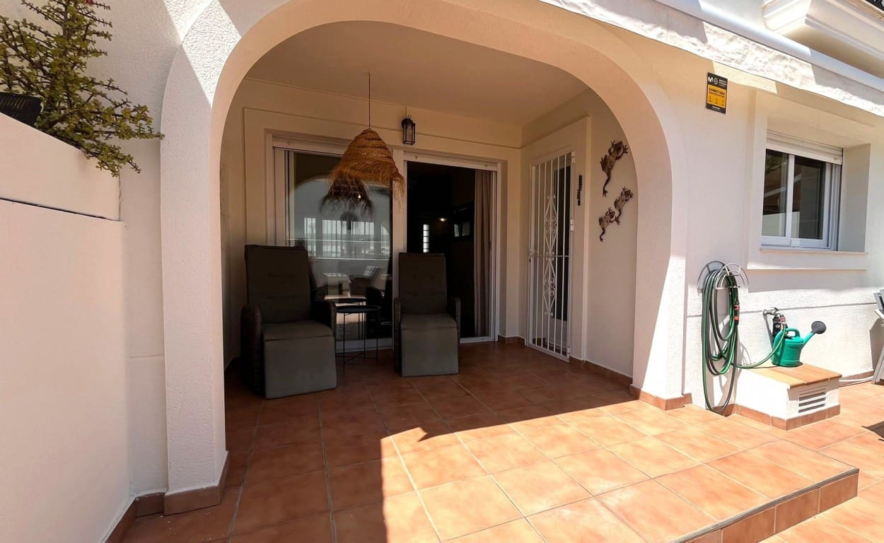 3 soveværelse Villa til salg i Albir med swimmingpool - € 470.000 (Ref: 9819376)