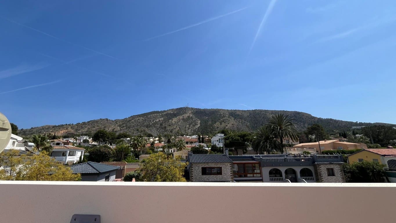 3 soveværelse Villa til salg i Albir med swimmingpool - € 470.000 (Ref: 9819376)