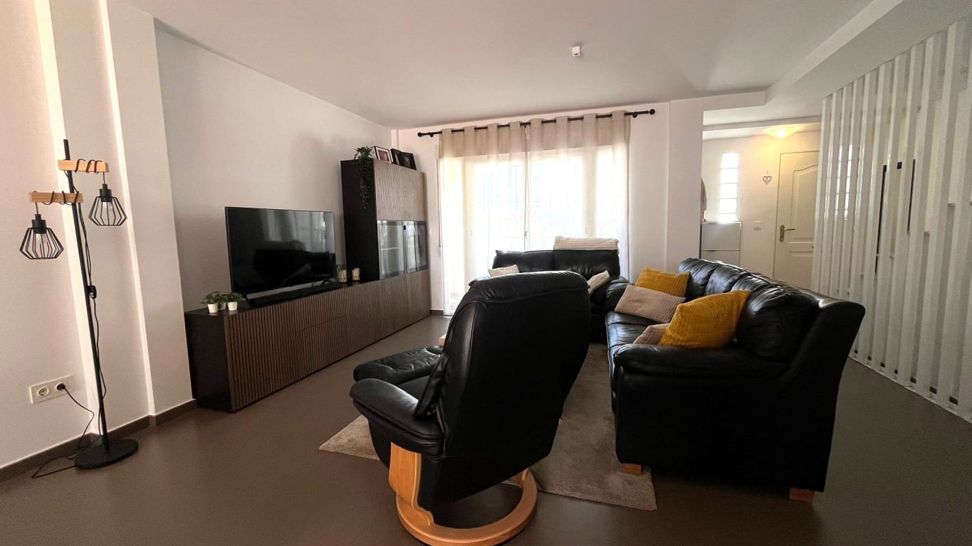 3 soveværelse Villa til salg i Albir med swimmingpool - € 470.000 (Ref: 9819376)