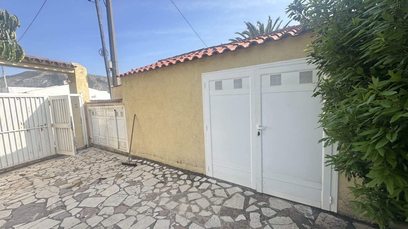 4 bedroom Villa for sale in Albir with pool - € 645,000 (Ref: 9825726)