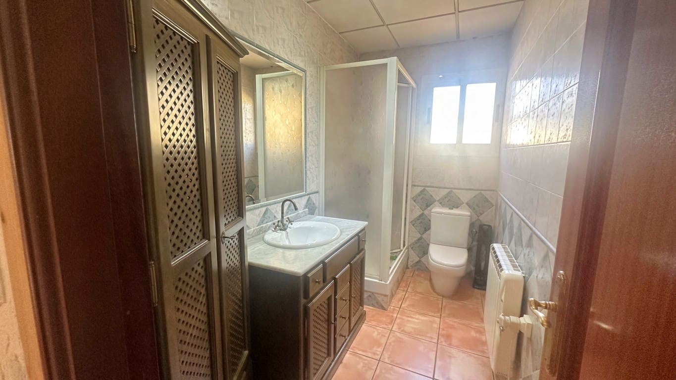 4 bedroom Villa for sale in Albir with pool - € 645,000 (Ref: 9825726)