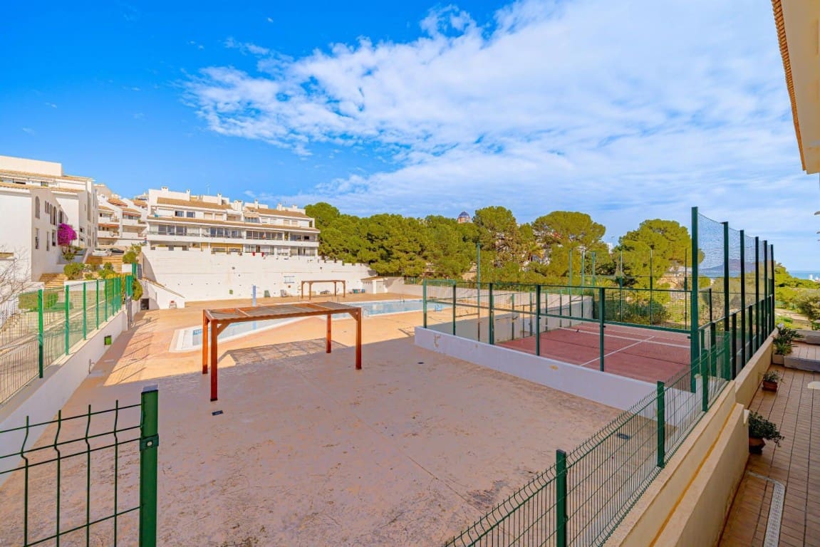 2 bedroom Apartment for sale in Altea with pool - € 1,495,000 (Ref: 9826812)