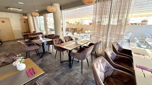 Local Comercial en Pueblo - Urbanizaciones, Alfaz del Pi / L'Alfàs del Pi en venta - 139.000 € (Ref: 9861219)