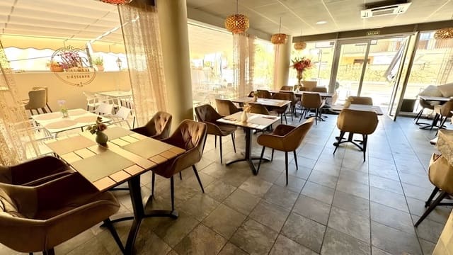 Local Comercial en Pueblo - Urbanizaciones, Alfaz del Pi / L'Alfàs del Pi en venta - 139.000 € (Ref: 9861219)