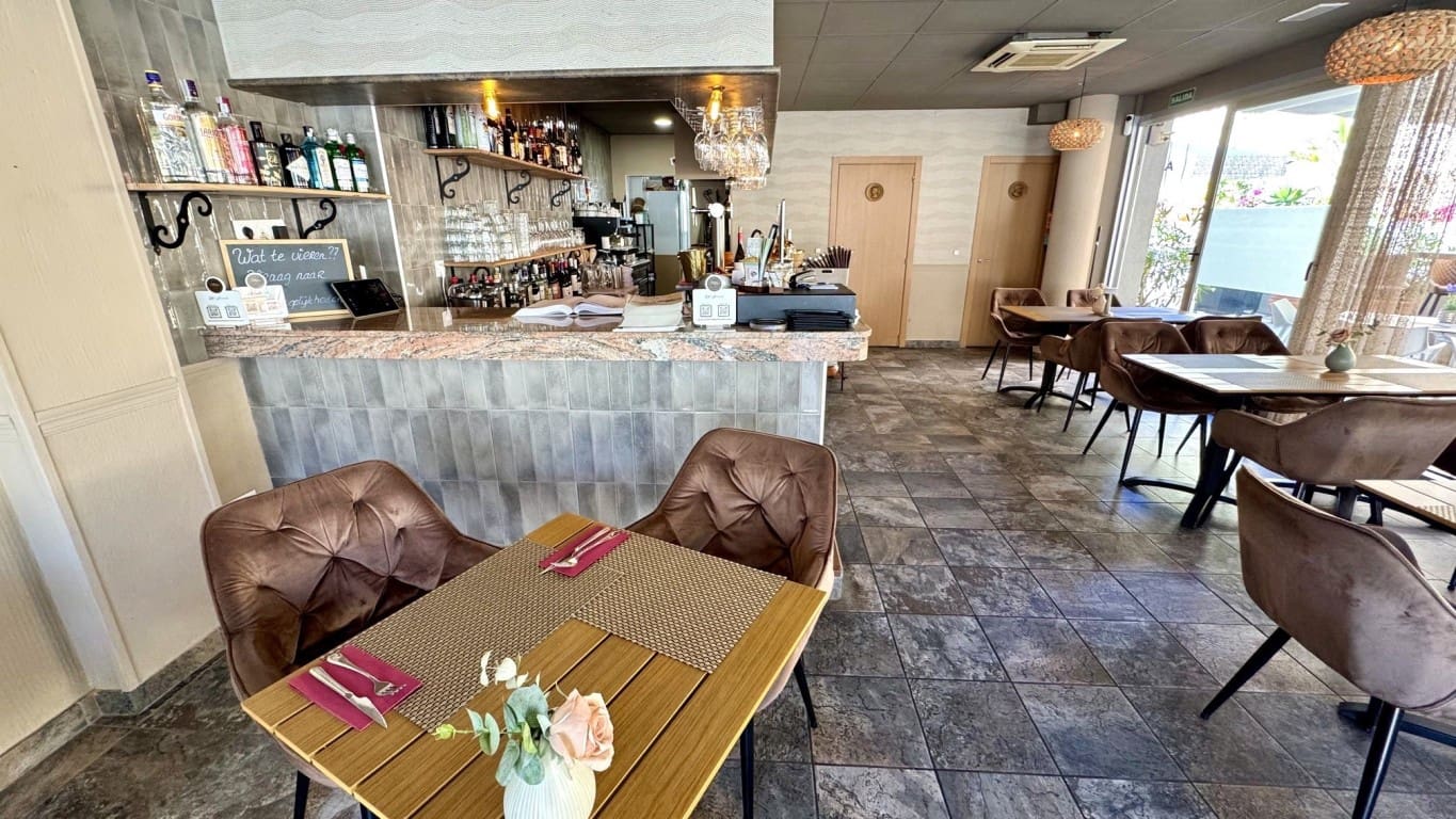 Local Commercial à vendre à Alfaz del Pi / L'Alfas del Pi - 139 000 € (Ref: 9861219)
