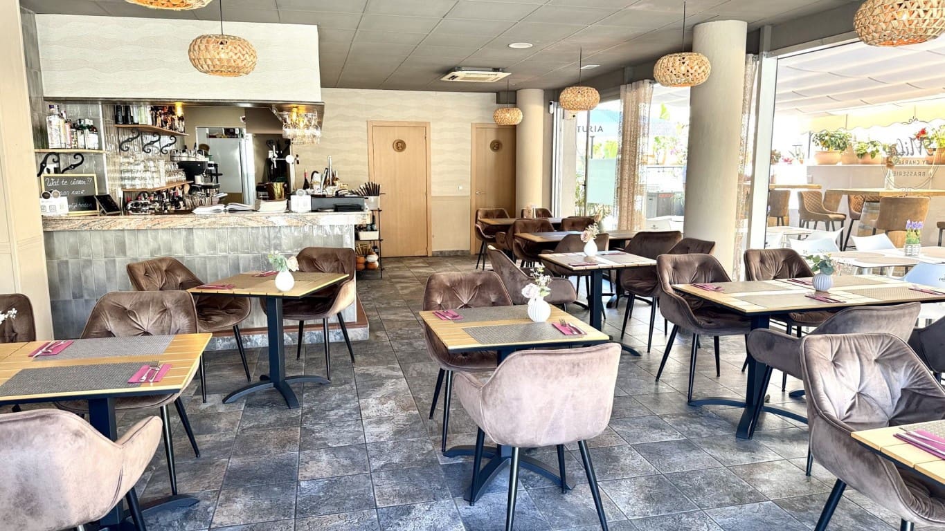 Local Commercial à vendre à Alfaz del Pi / L'Alfas del Pi - 139 000 € (Ref: 9861219)