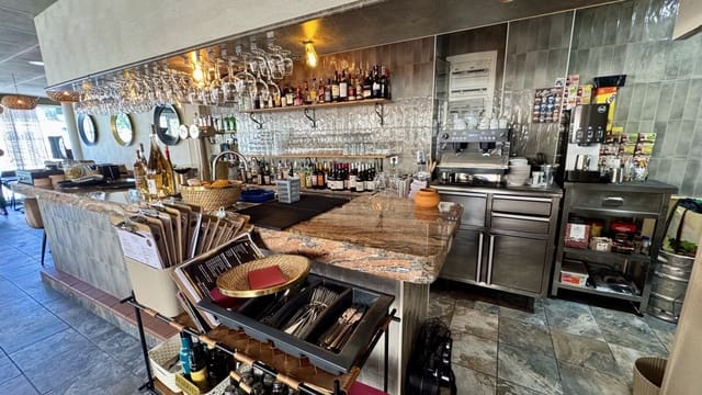 Local Comercial en Pueblo - Urbanizaciones, Alfaz del Pi / L'Alfàs del Pi en venta - 139.000 € (Ref: 9861219)