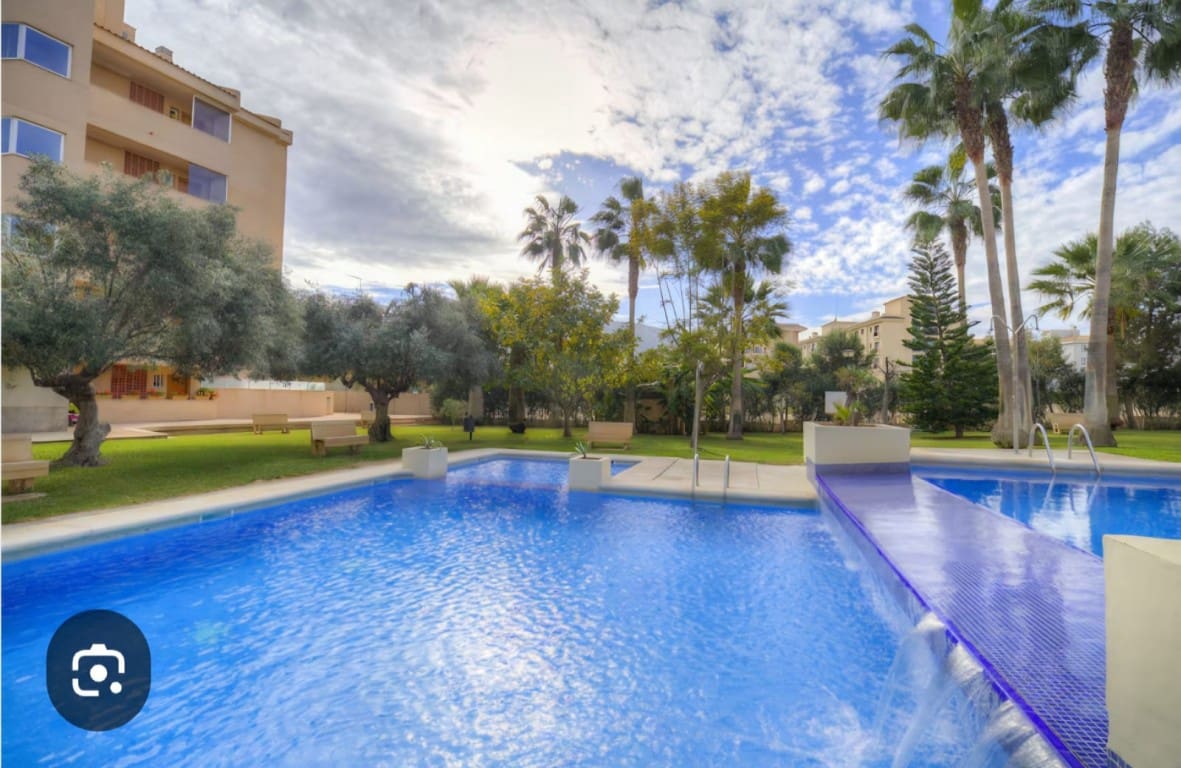 2 Zimmer Apartment zu verkaufen in Albir mit Pool - 399.000 € (Ref: 9877154)