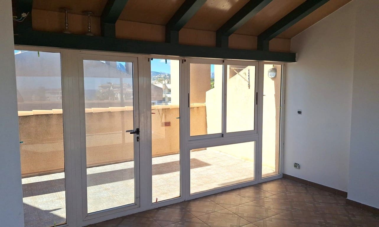 2 Zimmer Apartment zu verkaufen in Albir mit Pool - 399.000 € (Ref: 9877154)