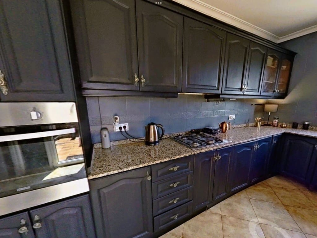 9 makuuhuone Rivitalo myytävänä paikassa La Nucia - 470 000 € (Ref: 9890700)