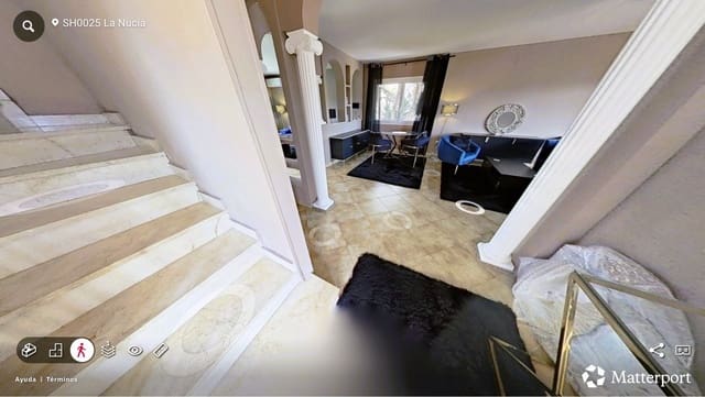 9 soverom Rekkehus til salgs i La Nucia Pueblo  , La Nucia - € 470 000 (Ref: 9890700)