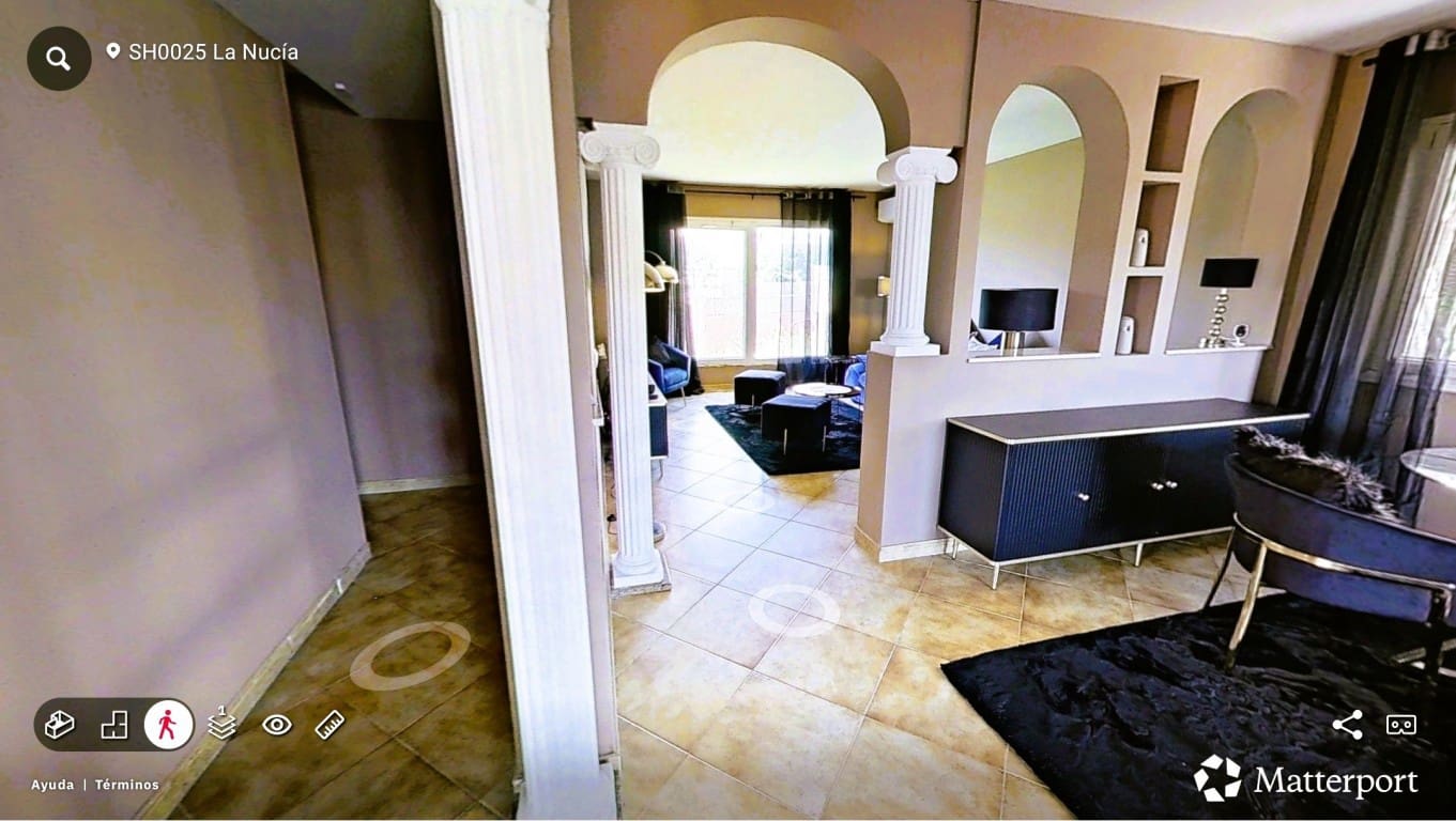 9 makuuhuone Rivitalo myytävänä paikassa La Nucia - 470 000 € (Ref: 9890700)