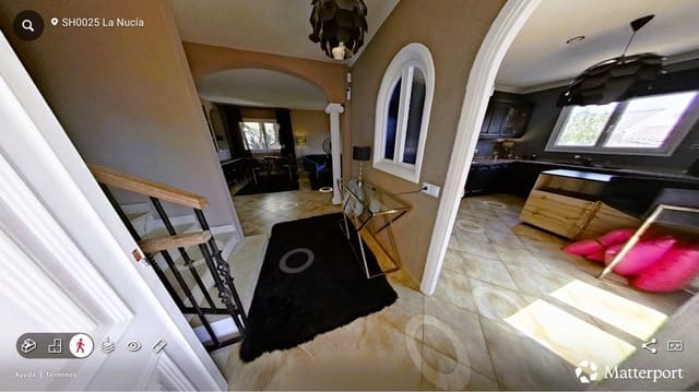9 soverom Rekkehus til salgs i La Nucia Pueblo  , La Nucia - € 470 000 (Ref: 9890700)