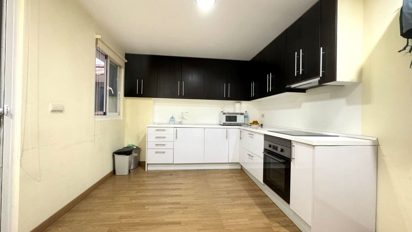 2 quarto Apartamento para venda em Benidorm - 299 000 € (Ref: 9912414)