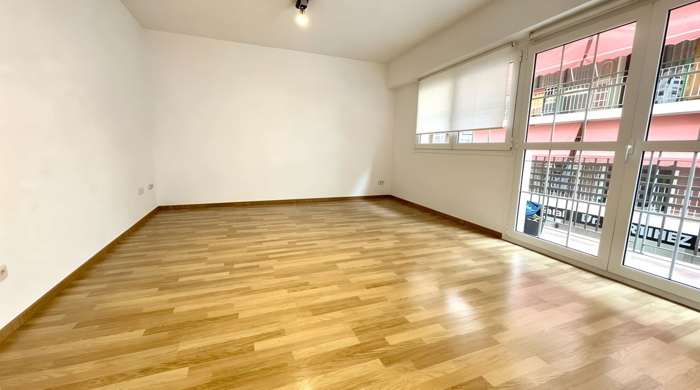 2 quarto Apartamento para venda em Benidorm - 299 000 € (Ref: 9912414)