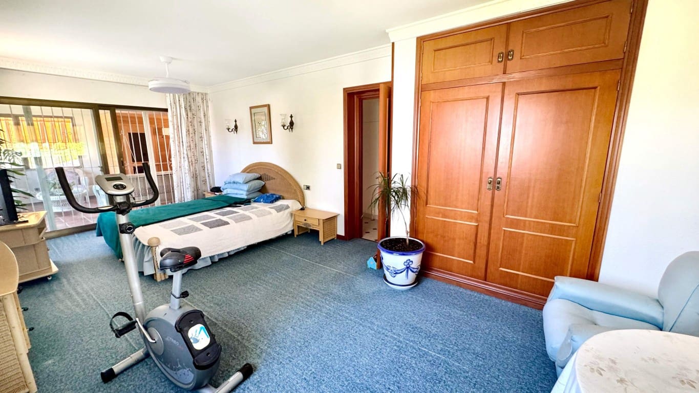 4 quarto Moradia para venda em Albir com piscina - 1 500 000 € (Ref: 9995446)