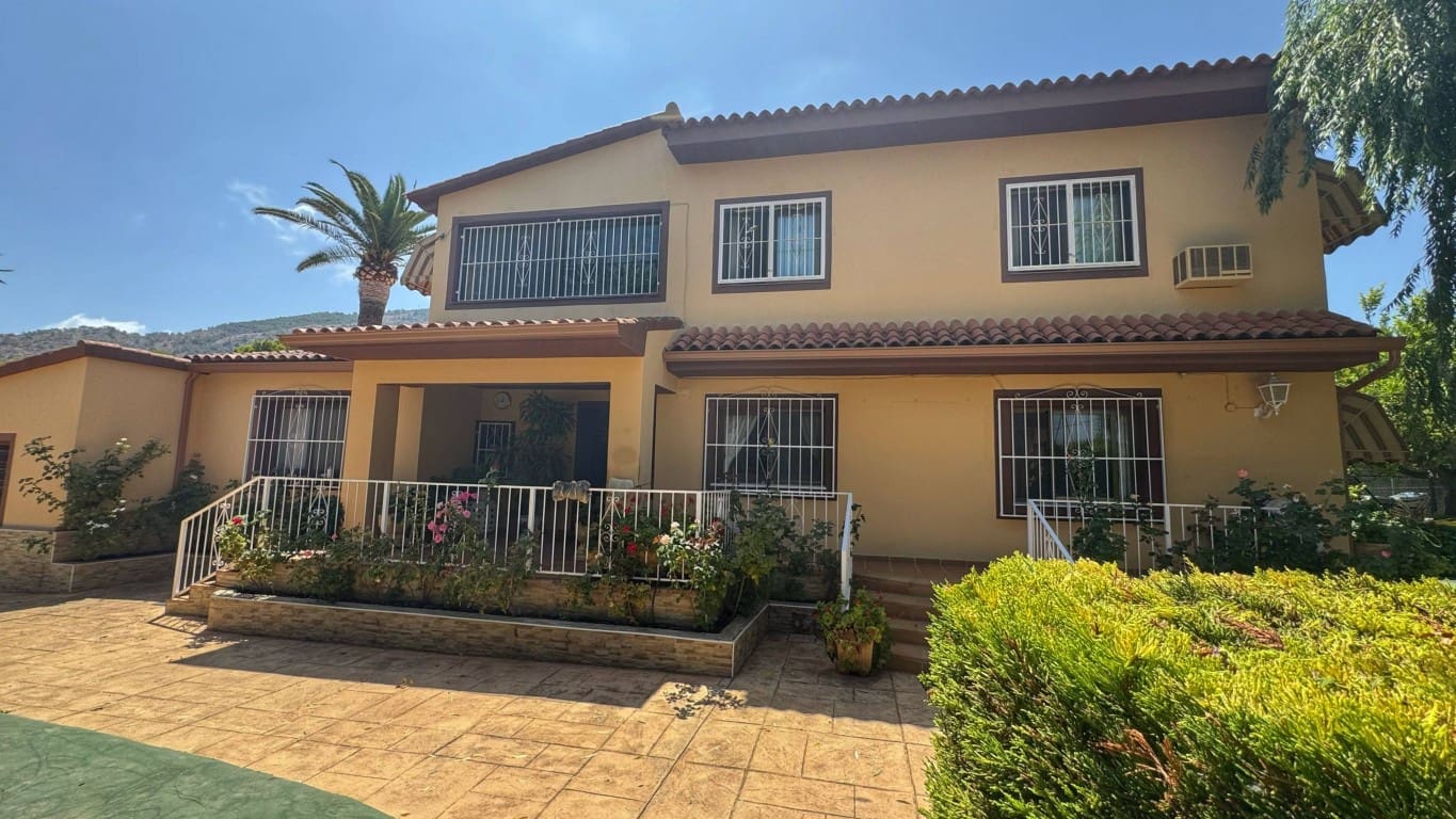 4 quarto Moradia para venda em Albir com piscina - 1 500 000 € (Ref: 9995446)